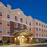 Staybridge Suites Rockford by IHG, hotel em Rockford