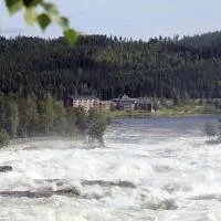 Hotell Storforsen, hotel em Bredsel