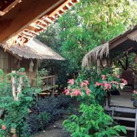 Tribal Village Homestay & Trekking, hotel di Banlung