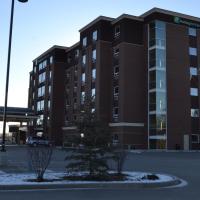Holiday Inn Express & Suites Cold Lake, an IHG Hotel, viešbutis mieste Cold Lake