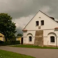 Statek Chmelovice, hotelli kohteessa Chmelovice