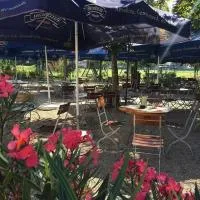 Gasthaus Pension Hörner, hotel u gradu 'Moos'