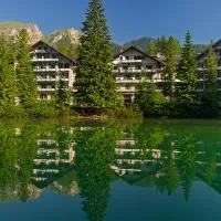 Hotel Lago di Braies – hotel w mieście Braies
