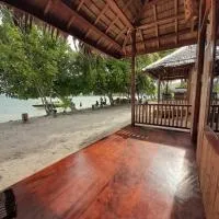 Aldejus Homestay, готель у місті Yennanas Besir