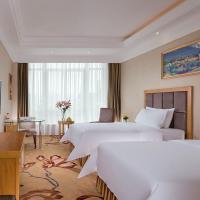 Vienna Hotel (Shajinbei Road Fuquan Guizhou), hotel poblíž Kaili Huangping Airport - KJH, Fuquan