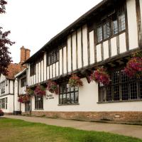 Bull Hotel by Greene King Inns, hotel in Long Melford