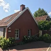 Ferienhaus Wattwurm, hotell sihtkohas Rysum