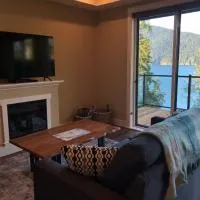 Botany Bay by Eagle Reach Properties, hotell i Port Renfrew