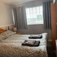Beautiful and Peaceful village location, hotel in Bishop's Wood