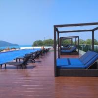 Sea Saran Resort Rooftop Pool Near Legend Siam & Ramayana Water Park, отель в городе Бангсаре
