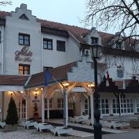 Siesta Club Hotel, hotel v Harkánech