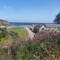 Mill Of Nethermill Holidays, hotel in Pennan