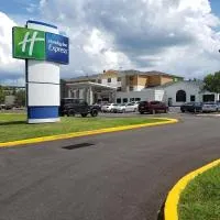 Holiday Inn Express Hotel Pittsburgh-North/Harmarville by IHG, hotelli kohteessa Harmarville