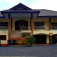 Khwahol Guesthouse, hotel u gradu 'Don Sak'