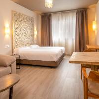 Apartamentos Sevilla Este by QHotels, hotel dicht bij: Luchthaven Sevilla-San Pablo - SVQ, Sevilla