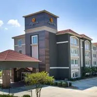 La Quinta by Wyndham Tupelo، فندق في توبيلو