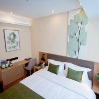 GreenTree Inn Fuyang City Yingzhou District Kuixing Road Business Hotel, hotel near Fuyang Xiguan Airport - FUG, Fuyang