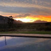 360on62 Farm Cottages, hotel in Montagu