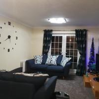 Stewartfield Gardens Apartment