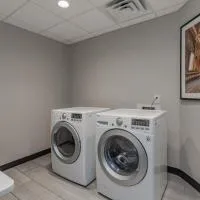 Holiday Inn Mishawaka by IHG, hotel en Mishawaka