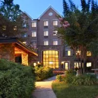 Staybridge Suites Tysons - McLean by IHG, hotel en McLean