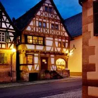 Hotel Restaurant Zum Nachtwächter, hotel v destinácii Lienzingen