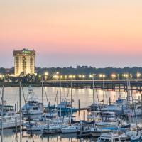 Holiday Inn Charleston-Riverview, an IHG Hotel, hotel v okrožju West of the Ashley, Charleston