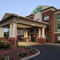 Holiday Inn Express Hotel & Suites Claypool Hill -Richlands Area by IHG – hotel w mieście Pounding Mill