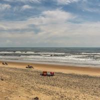 Outer Banks Island Cottage - 1 Mi to Frisco Beach!, hotel in Frisco