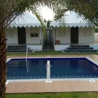 16 Bedouin Private Pool Villa, hotel di Hosur