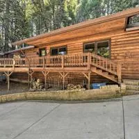 11 Mi to Apple Hill: Pollock Pines Resort Cabin, hotel em Pollock Pines