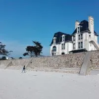 Château de Saint-Samson: Plougasnou şehrinde bir otel
