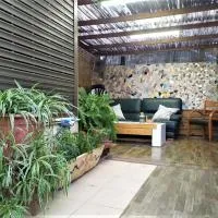 Ahuzat Shaul - Apartment, khách sạn ở H̱adera