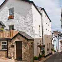 Courtyard House