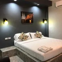Relax Resort, hótel í Nakhon Sawan