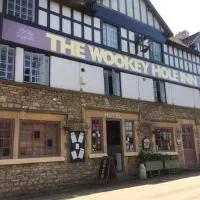 The Wookey Hole Inn，韋爾斯的飯店