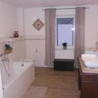 Sinnes Wandel Hof Serka، فندق في جريما