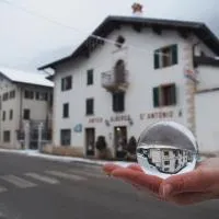Antico Albergo Sant'Antonio, hotell sihtkohas Fonzaso