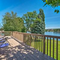 Lake House with Hot Tub - 1 Mi to Surf n Slide, hotell sihtkohas Moses Lake lennujaama Grant County rahvusvaheline lennujaam - MWH lähedal