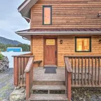 Ketchikan Apt - Walk to Refuge Cove Beach!, hotel Ketchikanben