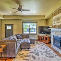 Newly Built Kalispell Home - 28 Mi to Glacier NP!, hotel dekat Bandara Internasional Glacier Park  - FCA, Kalispell