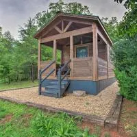 Hike, Sip & Unwind! Mill Spring Cabin Near Winery, viešbutis mieste Mill Spring