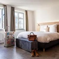 coucou hotel & kuckucks-stube (Titisee), hôtel à Titisee-Neustadt