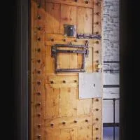 The Black Hole, hotel a Winchester