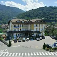 Hotel Rezia Valtellina, hotel a Morbegno