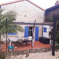 Proche Futuroscope - Maison de campagne - La petite Lucie, hotel Savigny-sous-Faye városában