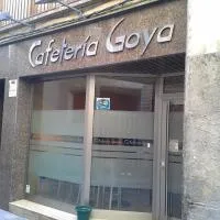 Hostal Cafeteteria Goya, hotell i Barbastro