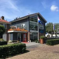 B&B - Pension Perruque, hotel en Koudum
