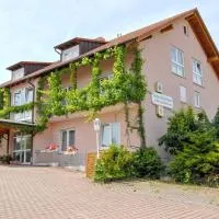 Gästehaus Kleine Kalmit, Hotel in Landau in der Pfalz