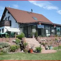 Susi"s Ferienwohnungen, hotel v destinaci Wermelskirchen
